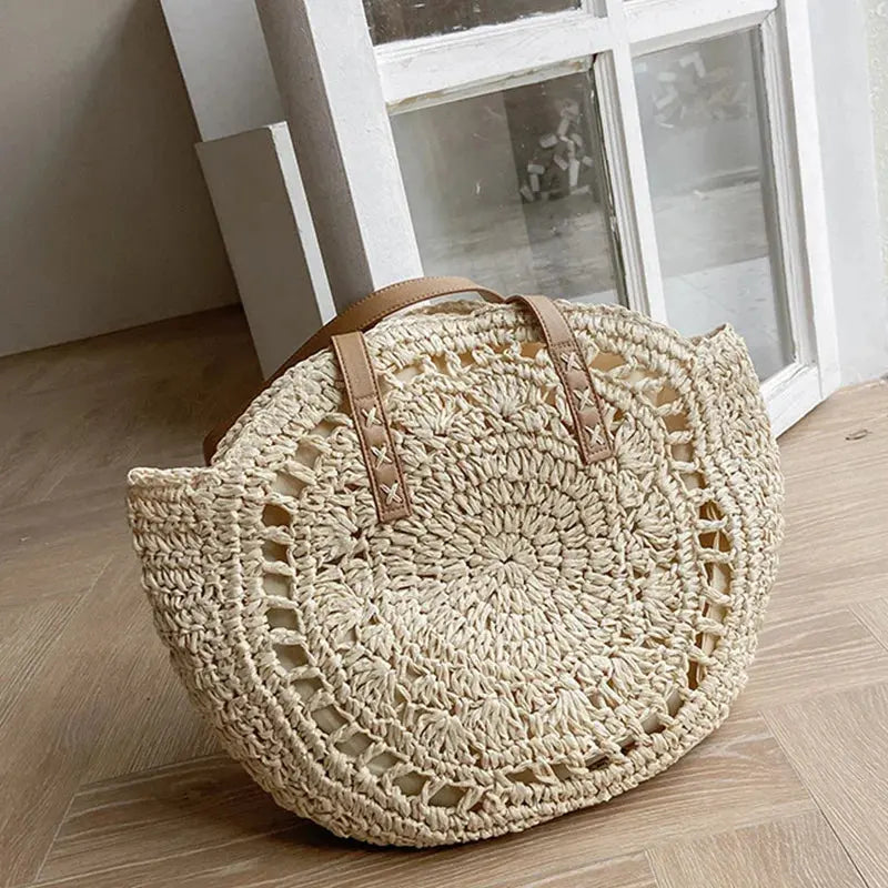 Round Straw Beach Bag – Hollow Woven Shoulder Tote for Women’s Summer Travel